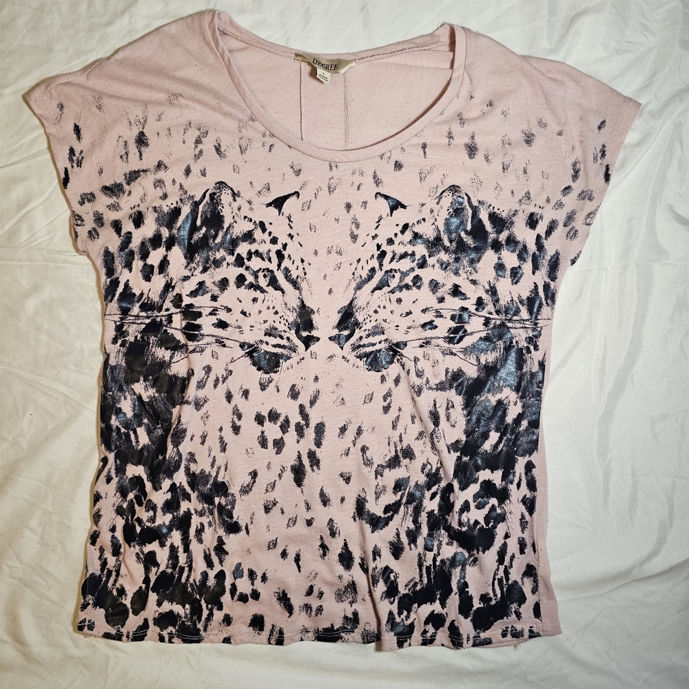 Decree Pink Leopard Graphic Short Sleeve Top